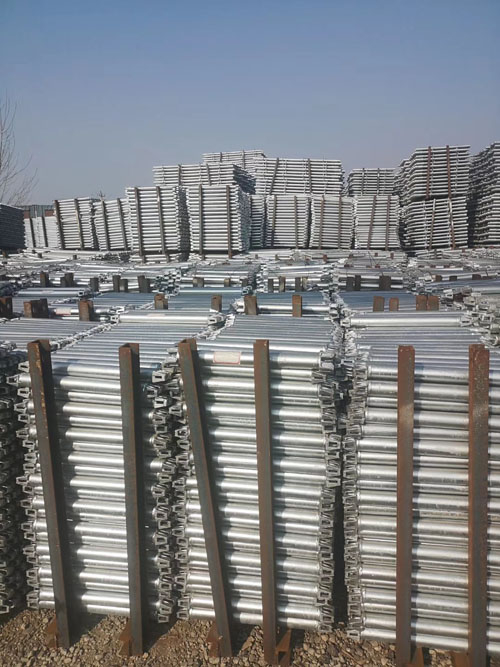 盤(pán)扣腳手架組成